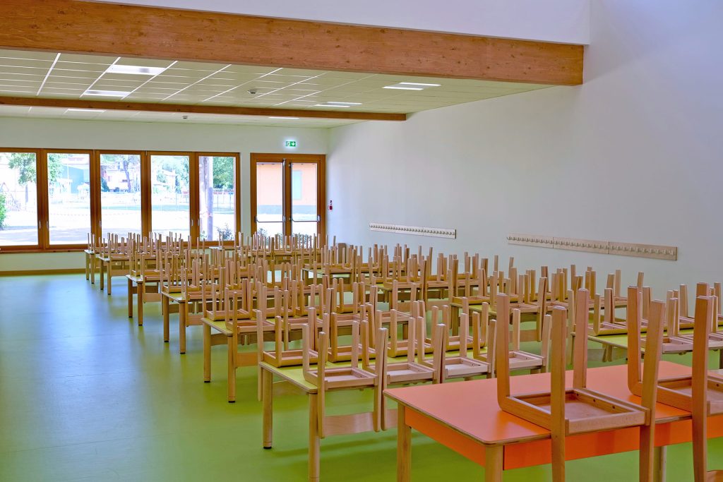 Grosso-Legnoarchitetture-tetti-solai-in-legno-edificio-pubblico